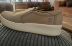 Timberland slip on maat 37, Kleding | Dames, Schoenen, Beige, Ophalen of Verzenden, Timberland, Sneakers of Gympen