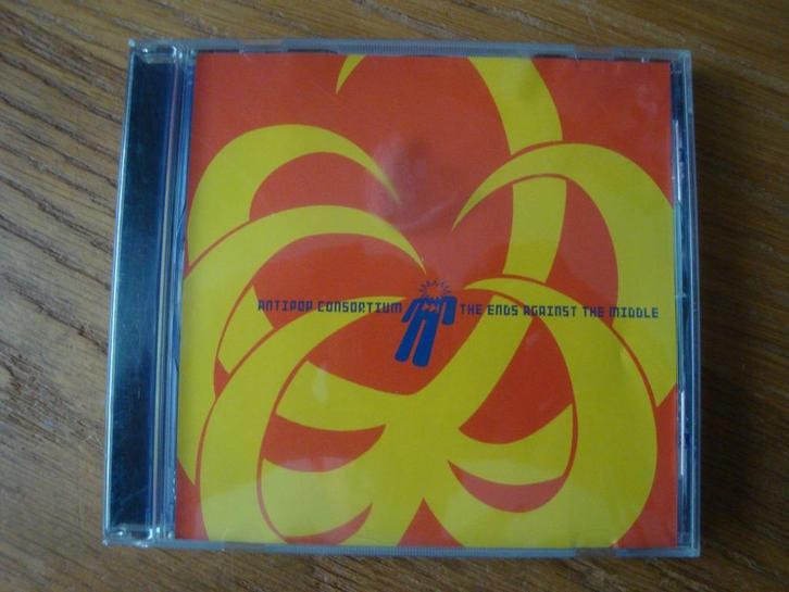 Antipop Consortium - The End Agaisnt The Middle (IDM), Cd's en Dvd's, Cd's | Dance en House, Zo goed als nieuw, Dance Populair