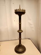 Antieke messing kerk kandelaar., Antiek en Kunst, Ophalen of Verzenden, Koper of Brons
