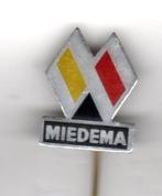 Speldje MIEDEMA LANDBOUWMACHINES BOER WINSUM (A9)  KIJK OOK, Verzamelen, Speldjes, Pins en Buttons, Verzenden, Gebruikt, Overige onderwerpen