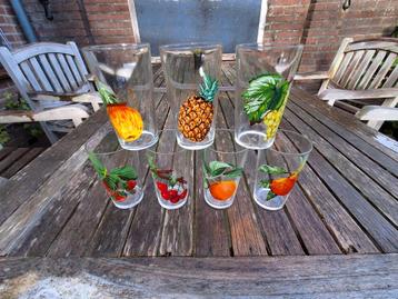 Vintage retro glazen van Reims france beschikbaar voor biedingen