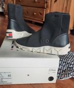 Nieuw in doos, TOMMY HILFIGER sneakers, mt 40 GIGI HADID., Zwart, Nieuw, Ophalen of Verzenden, Sneakers of Gympen