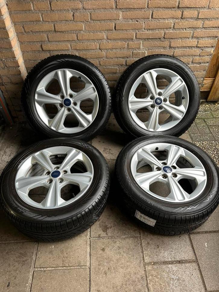 Ford Kuga II 17” Winterbanden Set, Auto-onderdelen, Banden en Velgen, Banden en Velgen, Winterbanden, 17 inch, 235 mm, Ophalen