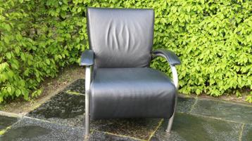 Molinari Accademia zwart leren fauteuil. beschikbaar voor biedingen