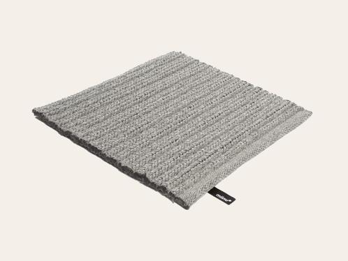 Miinu AeroOne Vol. I bij TheReSales, Huis en Inrichting, Stoffering | Tapijten en Kleden, Zo goed als nieuw, 200 cm of meer, 200 cm of meer