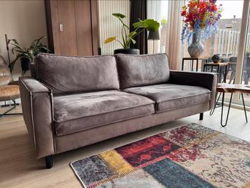 stoere 3-zits bank, donker grijs velours met stoere bies beschikbaar voor biedingen