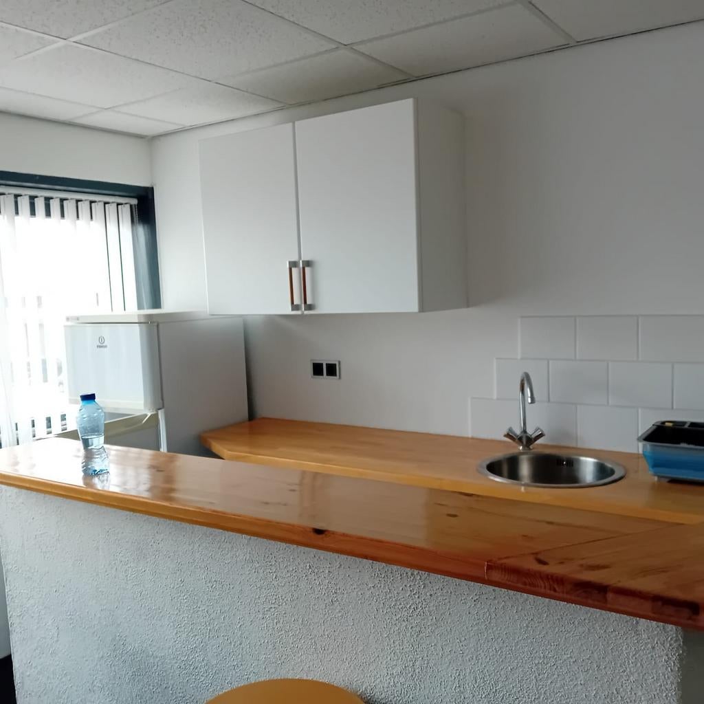 Loods te huur in Spijkenisse, inclusief servicekosten, Ophalen of Verzenden