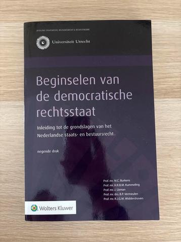 Democratische rechtsstaat - Staats- en bestuursrecht beschikbaar voor biedingen