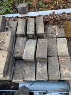 gratis bkk grijze klinkers, Ophalen, Zo goed als nieuw, Beton, Klinkers