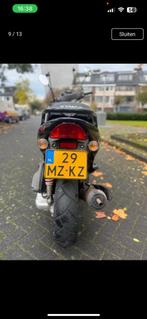 Kymco agilty 125 wil er snel van af want heb geen rijbewijs!, Fietsen en Brommers, Scooters | Kymco, Ophalen of Verzenden, Benzine