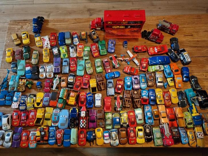 Disney cars auto's verzameling 160, Kinderen en Baby's, Speelgoed | Speelgoedvoertuigen, Zo goed als nieuw, Ophalen of Verzenden