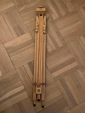 Talens Houten Ezel beschikbaar voor biedingen