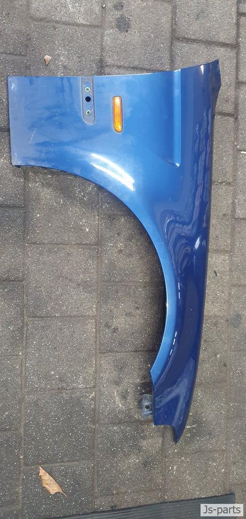 Voorscherm rechts topas blau BMW 3-serie E46 compact, Auto-onderdelen, Carrosserie en Plaatwerk, Spatbord, BMW, Links, Gebruikt