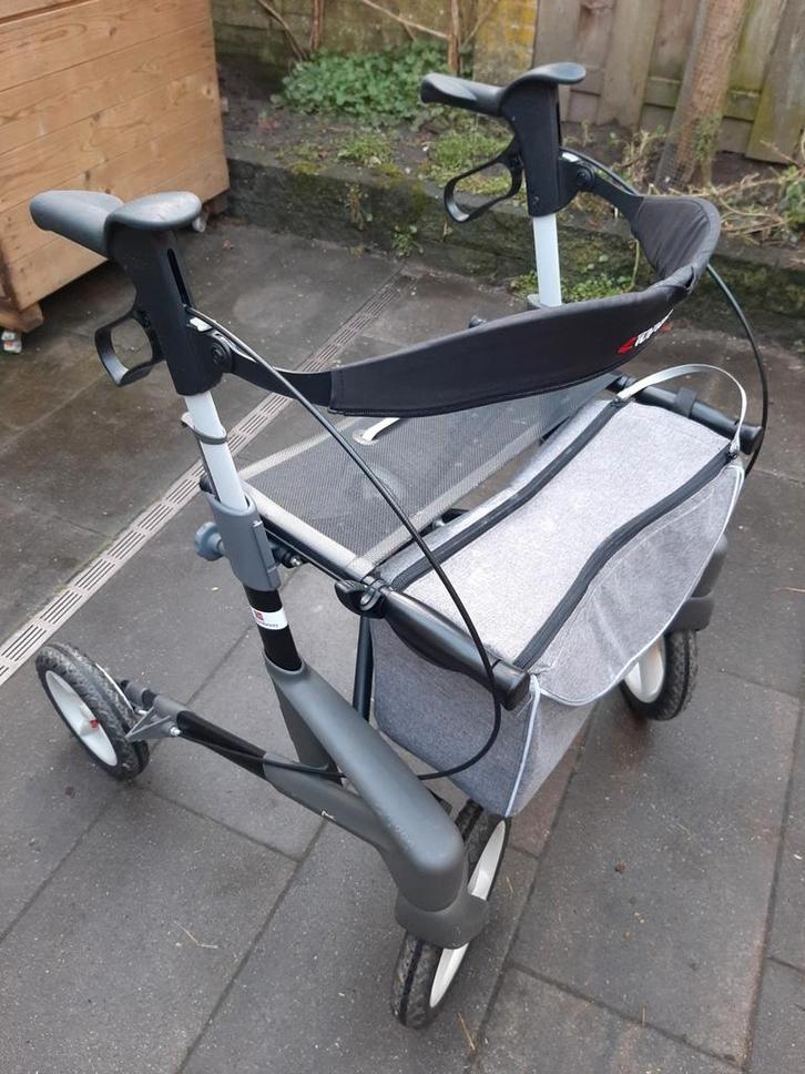 Rollator Topro Olympos te koop, Diversen, Rollators, Zo goed als nieuw, Lichtgewicht, Opvouwbaar, Ophalen