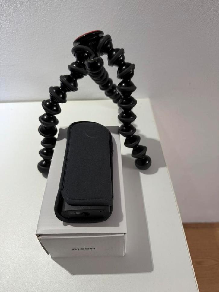 RICOH THETA X 360 camera, Audio, Tv en Foto, Actiecamera's, Zo goed als nieuw, Overige merken, Ophalen of Verzenden