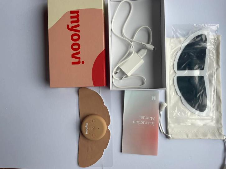 Myoovi – Draadloos apparaat tegen menstruatiepijn, Sport en Fitness, Massageproducten, Zo goed als nieuw, Apparaat, Ophalen of Verzenden