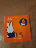 Kinderboek Dick Bruna - nijntje zet haar schoen, Ophalen, Gelezen, Dick Bruna