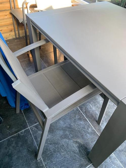 MEUBILI Prachtig tuinset meubili tafel en 4 stoelenstoelen, Huis en Inrichting, Tafels | Eettafels, Zo goed als nieuw, 50 tot 100 cm