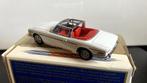 Triump Stag in originele verpakking, Hobby en Vrije tijd, Modelauto's | 1:43, Ophalen of Verzenden, Zo goed als nieuw, Auto, Dinky Toys