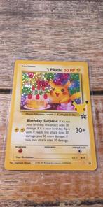 pokemon kaart Pikachu Basic birthday cake fraai, Hobby en Vrije tijd, Verzamelkaartspellen | Pokémon, Nieuw, Ophalen of Verzenden