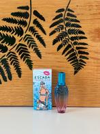 Parfumminiatuur Escada Island Kiss - 4 ml, Ophalen of Verzenden, Zo goed als nieuw, Miniatuur, Gevuld
