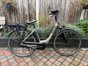 Gazelle Paris C7 HMB/Nieuwstaat/Bosch Motor/3100KM/400WH beschikbaar voor biedingen