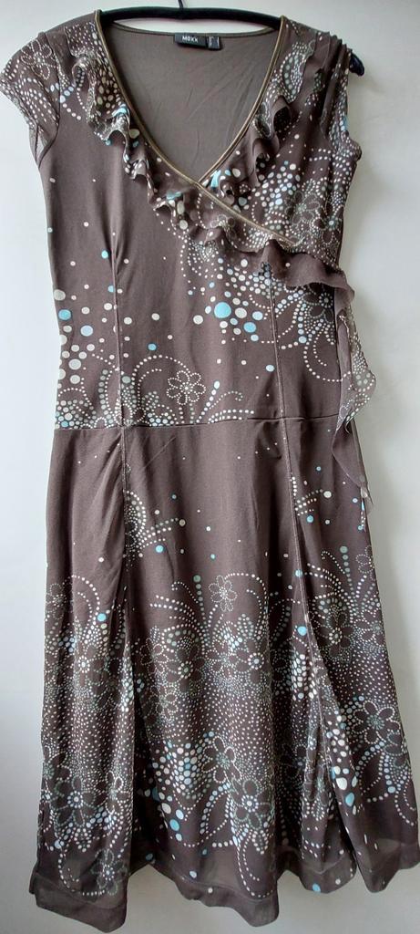 Mooie jurk van Mexx in maat 36, Kleding | Dames, Jurken, Zo goed als nieuw, Maat 36 (S), Bruin, Ophalen of Verzenden