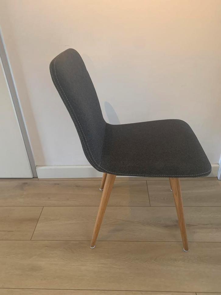 Gestoffeerde (scheerwol, antraciet) stoel Loca: merk Gazzda, Huis en Inrichting, Stoelen, Zo goed als nieuw, Eén, Stof, Grijs
