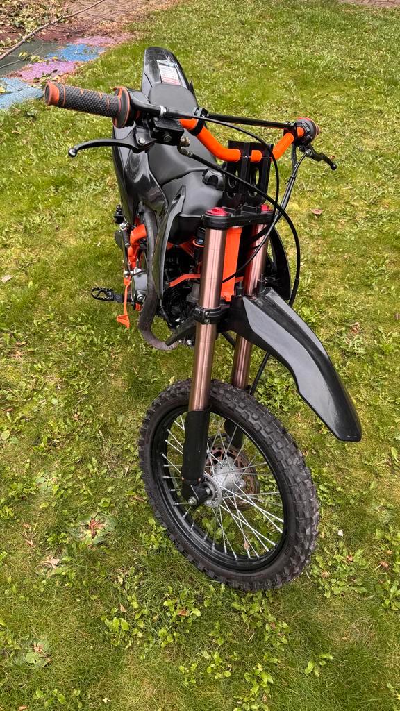 Pitbike 125cc hoog model!, Fietsen en Brommers, Minibikes, Midibikes en Pitbikes, Zo goed als nieuw, Pitbike, Ophalen of Verzenden