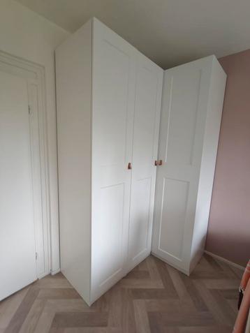 Pax Hoek- en Extra Kast - 236cm Hoog - Zo Goed Als Nieuw! beschikbaar voor biedingen