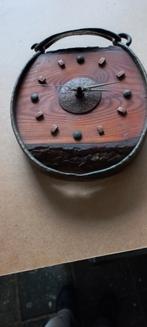 Electrische klok, behuizing koebeugel., Ophalen of Verzenden