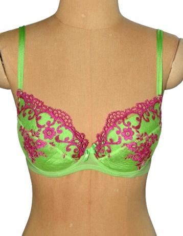 Nieuwe Christies sexy bh, kant, groen/roze, Mt. 65 D beschikbaar voor biedingen