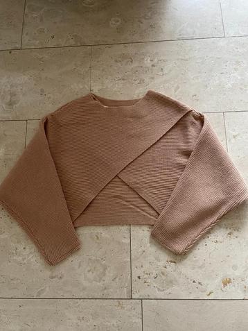 NIEUW: leuke top of trui maat S of M beschikbaar voor biedingen