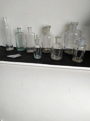 Apothekersflesjes, stopflessen/potten (oud/antiek) beschikbaar voor biedingen