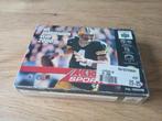 NFL Quarterback Club 2000 CIB ( N64 ), Ophalen of Verzenden, Zo goed als nieuw, Sport, 3 spelers of meer