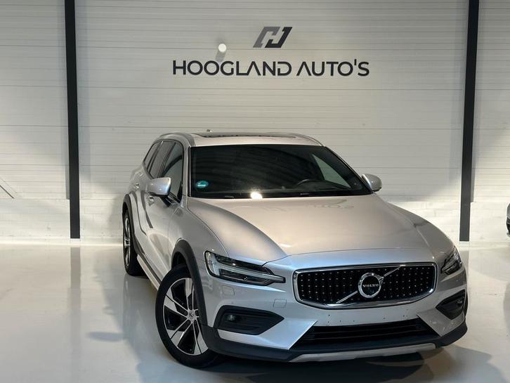 Volvo V60 Cross Country 2.0 D4 190PK FULL OPTION, Auto diversen, Schadeauto's, Volvo, Automaat, Diesel, Stationwagon, Zilver of Grijs
