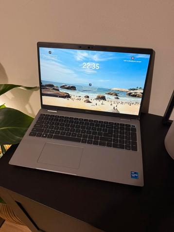 Snelle Dell Laptop | Intel Core i7 11e generatie | Win 11 beschikbaar voor biedingen