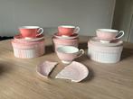 Riverdale thee servies set roze, Huis en Inrichting, Ophalen, Nieuw, Overige stijlen, Compleet servies