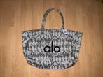 Alo yoga tas, Ophalen of Verzenden, Nieuw, Grijs, 30 cm of meer