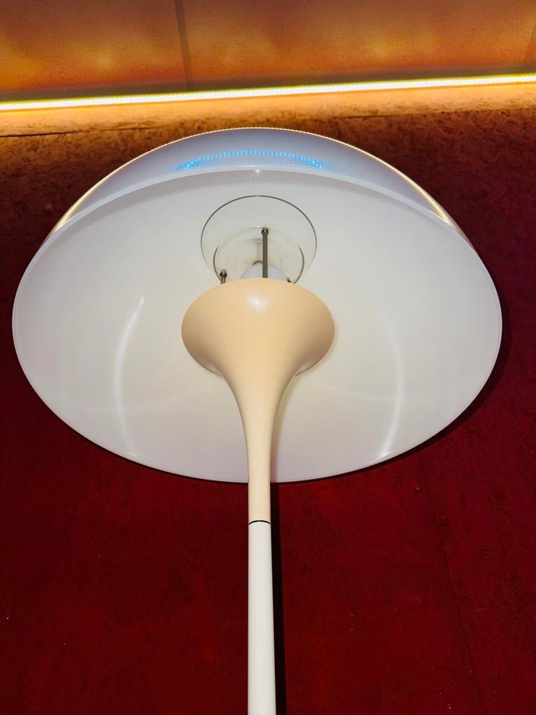 Louis Poulsen Panthella vloerlamp, Huis en Inrichting, Lampen | Vloerlampen, Ophalen, A, A, A