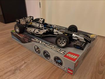 Lego 8458 Silver Champion F1 formule 1 auto inclusief doos beschikbaar voor biedingen