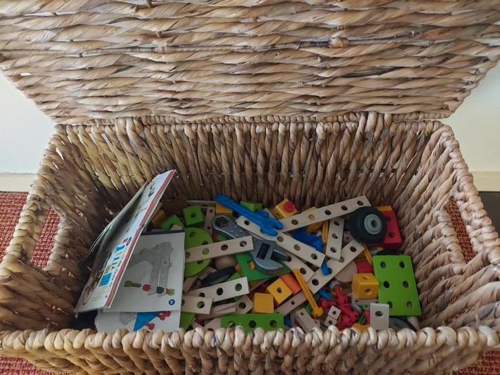Houten Constructie Speelgoed in Mand, Kinderen en Baby's, Speelgoed | Bouwstenen, Ophalen