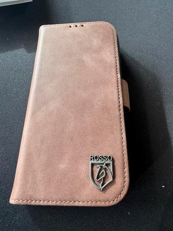 Nieuw Rosso Elite iPhone 17 Hoesje - Verkeerde Maat! beschikbaar voor biedingen