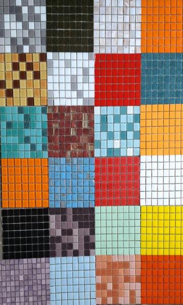 Glas mozaïek, vanaf 1,00 per 1/4 matje, in vele tinten, 2x2c beschikbaar voor biedingen