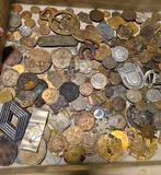 Bodemvondsten Enorm Lot Munten Penning Medaille Prachtig, Verzenden, Overige materialen