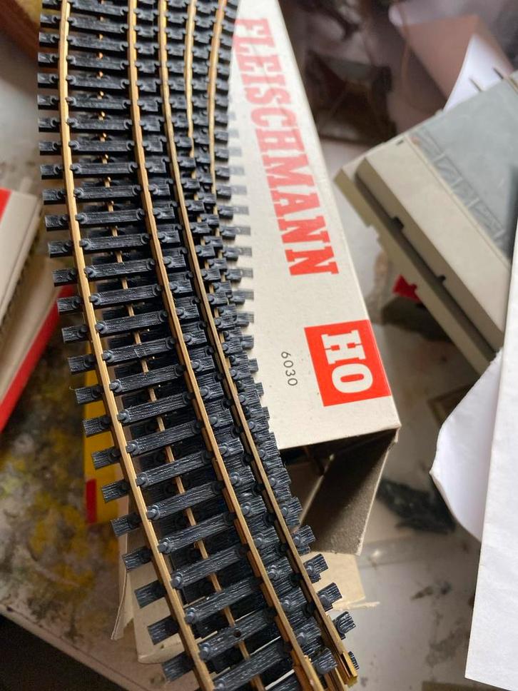 5x Fleischmann 6030 Rails - Nieuw in Doos!, Hobby en Vrije tijd, Modeltreinen | H0, Nieuw, Rails, Gelijkstroom, Fleischmann, Ophalen of Verzenden