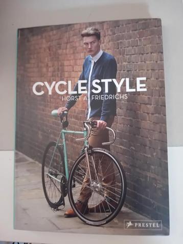 Cycle style friedrichs hippe fietsers fotoboek lifestyle fas beschikbaar voor biedingen