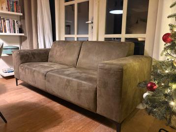 2,5-zitsbank met hocker olijfgroen