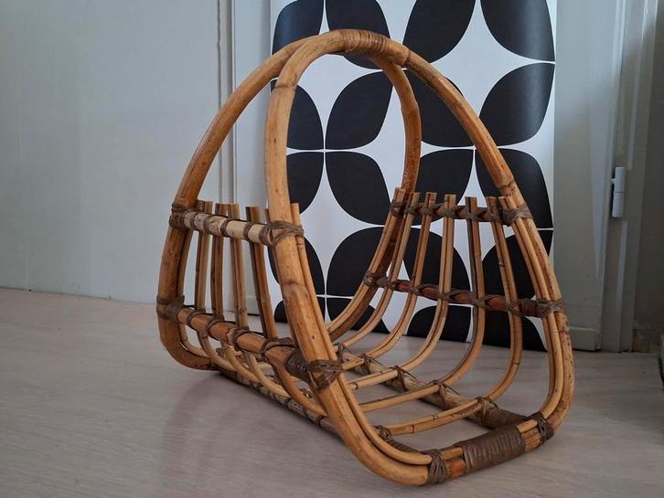 ROTAN/BAMBOE LECTUURMAND "ROHÉ"., Huis en Inrichting, Woonaccessoires | Krantenbakken en Lectuurbakken, Gebruikt, Ophalen of Verzenden