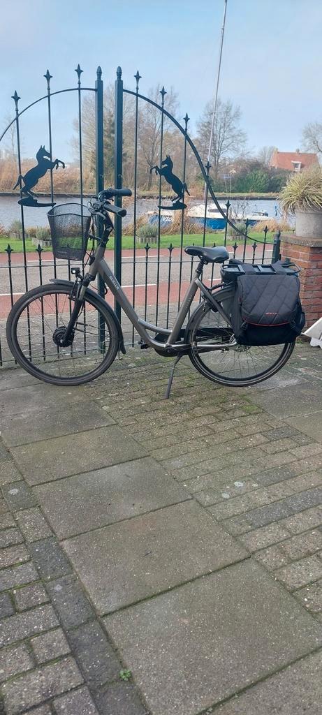 Te koop zeer nette Stella Damensfiets, Fietsen en Brommers, Elektrische fietsen, Zo goed als nieuw, Overige merken, 51 tot 55 cm